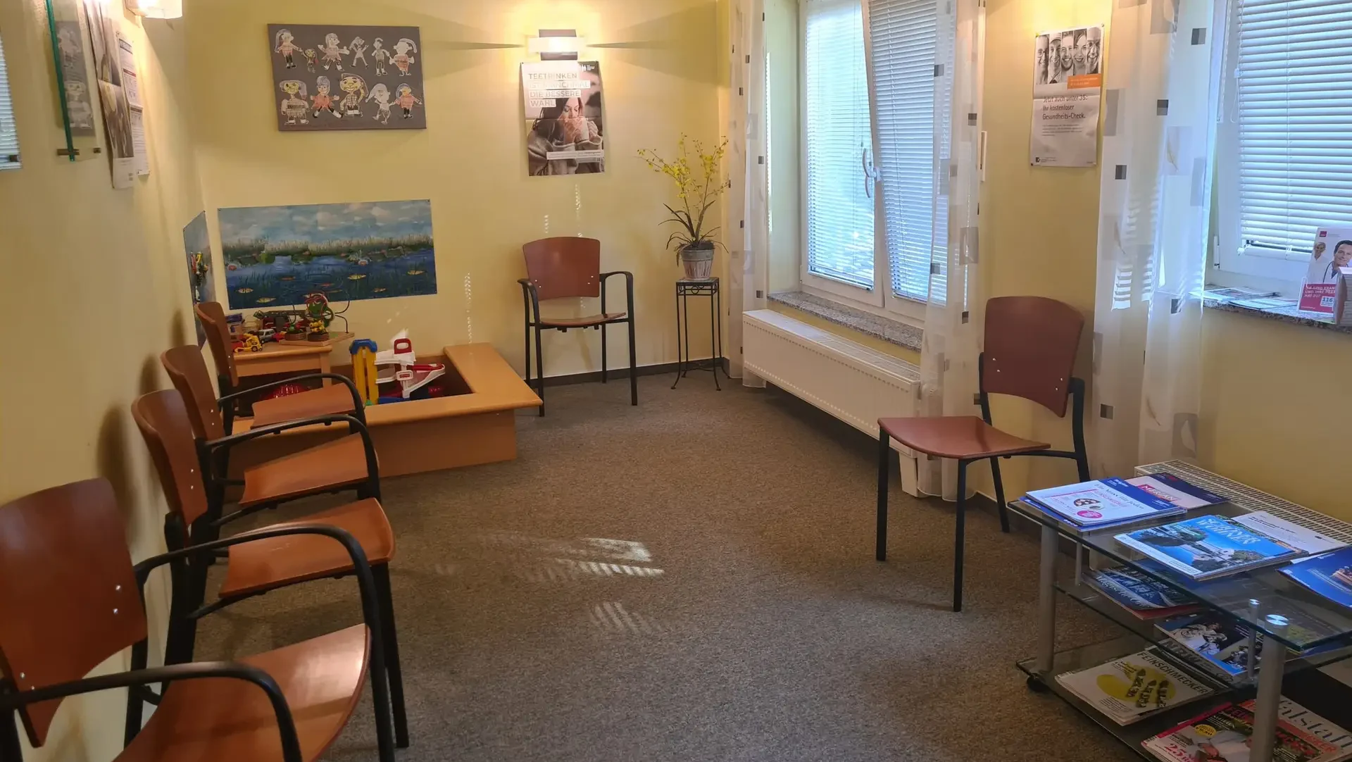 Wartezimmer Hausarztpraxis Bonn